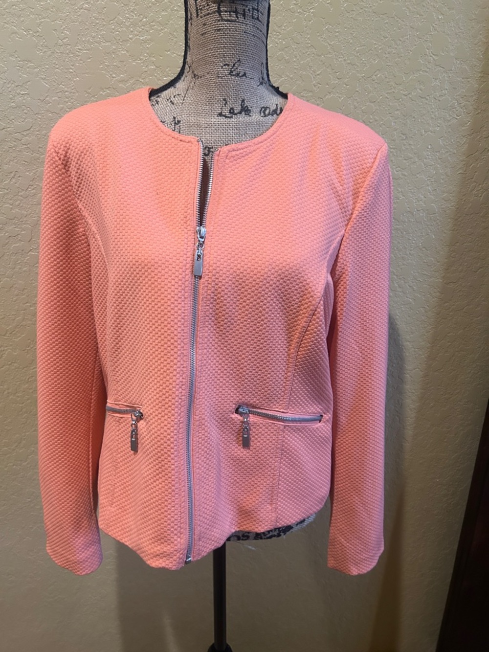 Baccini coral, zippered suit jacket, XL, like new | offer in description